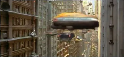 Qui a réalisé le film de science-fiction "Le Cinquième Élément", paru en 1997 ?