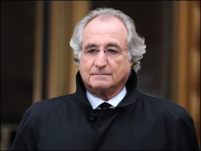 En 2009, à combien d'années de prison l'escroc américain Bernard Madoff a-t-il été condamné ?