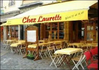 "Chez Laurette" est une chanson de :