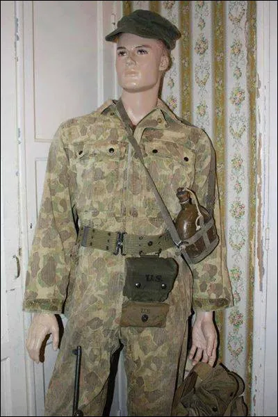 Quel endroit géographique, ayant donné lieu à de sanglantes batailles, évoque ce mannequin ?