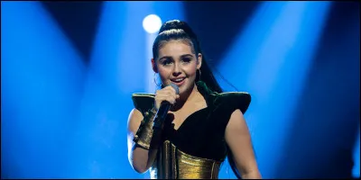 Alessandra représente...