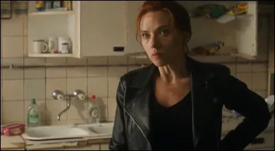 Dans quel film Marvel y a-t-il Natasha Romanoff ?