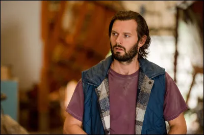 Qui est P.P (la mystérieuse personne qui envoie des lettres à Paul) ?