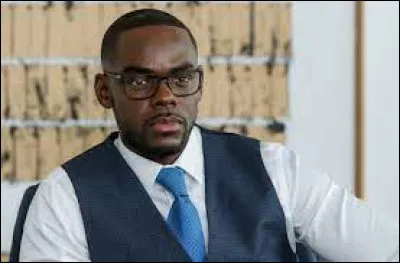 Avec qui est-il marié ?