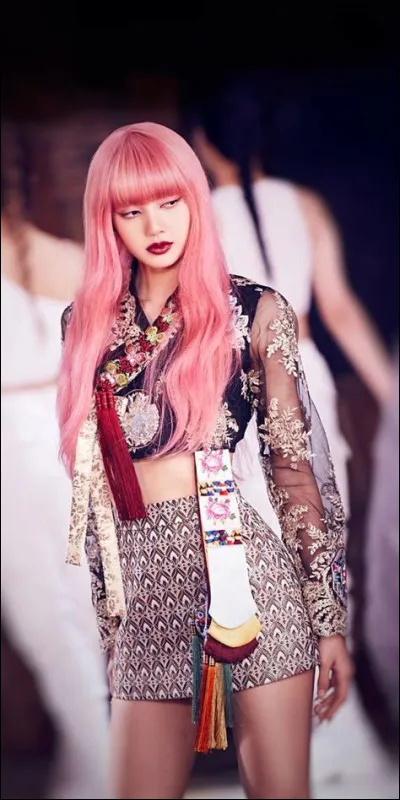 Qui a été en couple avec Kai de Exo ?