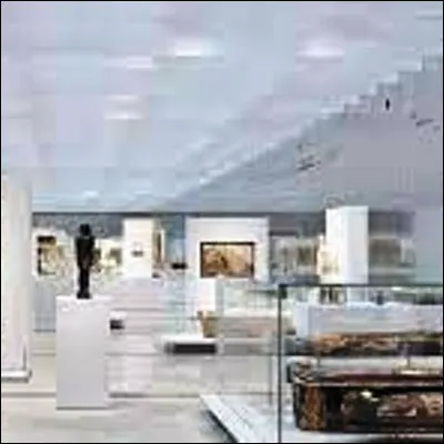 Quel mus&eacute;e inaugur&eacute; en 2012 ne poss&egrave;de de collection propre mais expose des �uvres du mus&eacute;e parisien du Louvre ?