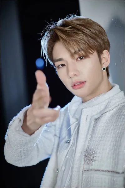 Tu préfères les vêtements...