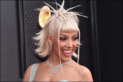 Qui, des personnes suivantes, ont sorti la chanson "Bet You Wanna" avec Blackpink ?