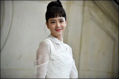 Jisoo est très à l'aise pour parler...