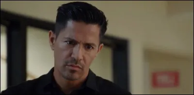 Dans quelle série ce personnage joue-t-il ?