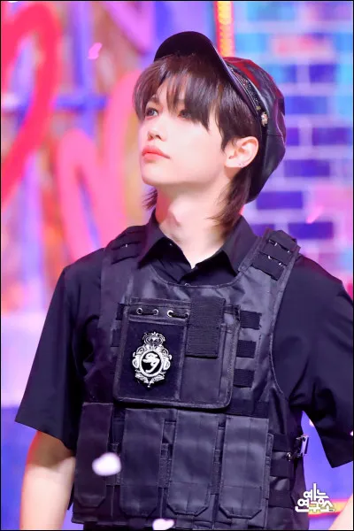 Pour toi, qui a le meilleur visuel ?