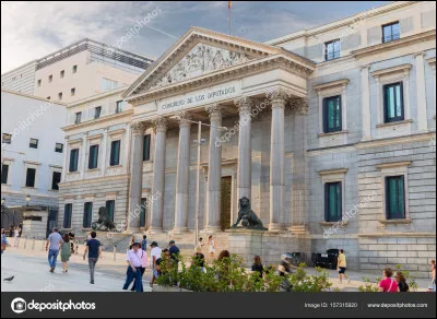 Comment le Parlement espagnol s'appelle-t-il ?