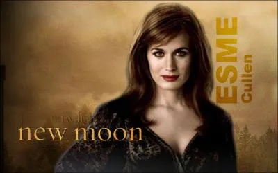 Esme Cullen est incarne par :