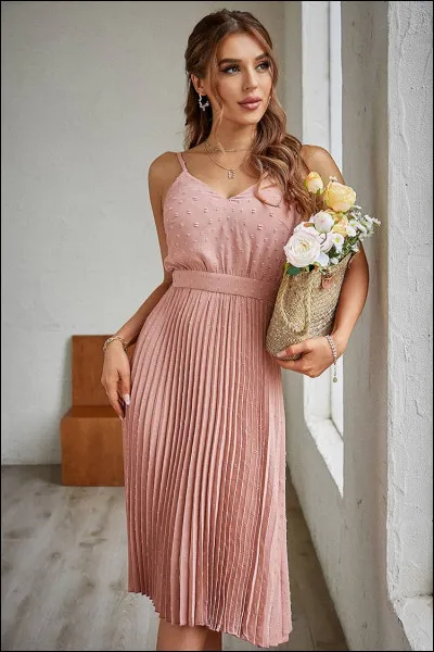 Pourrais-tu vivre en permanence avec une robe et un corset ?