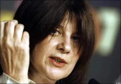 Son nom est Breillat, son prnom est :