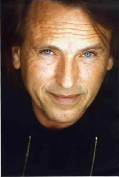 Son nom est Arcady, son prnom est :