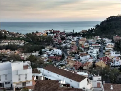 Quelle est la capitale de la province-principauté des Asturies ?