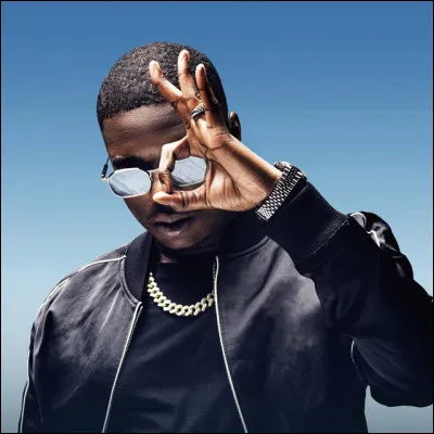 Quel est ce rappeur qui a dit dans une de ses chansons "quand le rêve est trop long, le réveil est brutal" ?