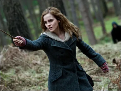Dans le film "Harry Potter" quel rôle incarne Emma Watson ?
