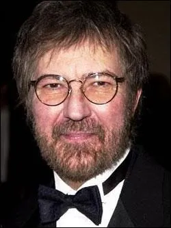 Mon nom est Hooper, mon prnom est :