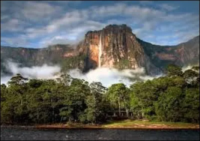 Quelle est la capitale du Suriname ?