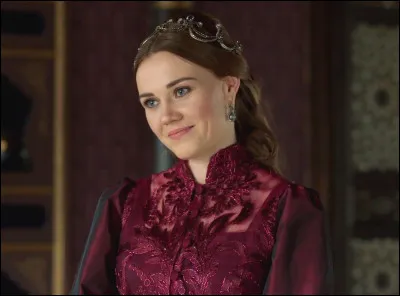 Quel est le MBTI d'Esther Hatun ?