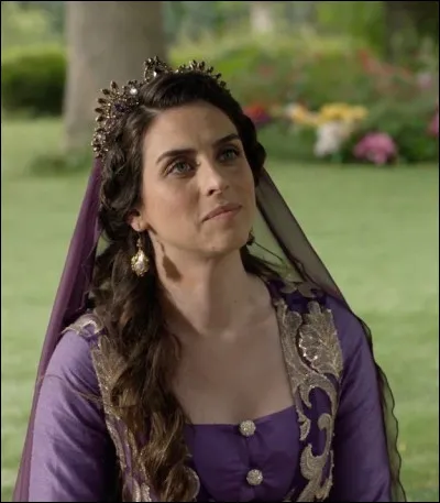 Quel est le MBTI de Saliha Dilasub Sultan ?