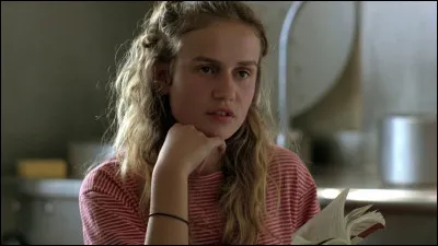 Dans quel film Sandrine Bonnaire est-elle une étudiante qui enchaîne les amants ?