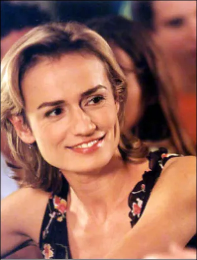 Dans quel film Sandrine Bonnaire est-elle une soignante travaillant dans un centre médical accompagnant les patients en fin de vie ?