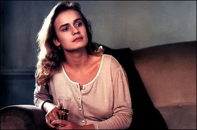 Dans quel film Sandrine Bonnaire est-elle une femme qui redonne le goût de vivre à un P.D.G. ?