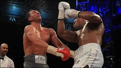 En boxe, comment appelle-t-on un coup donné de bas en haut sous le menton ?