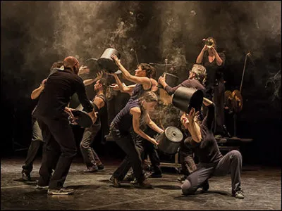 Renouveau Artistique Volontairement Élaboré par des Losers, voilà tout un programme établi par les Blérots !
D'où sont-ils originaires ?