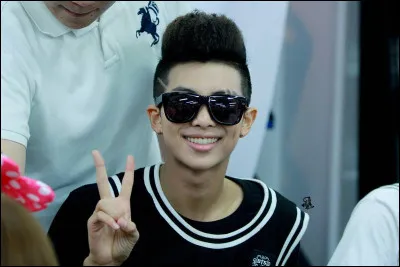 Quand est sorti le premier album de BTS ?