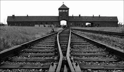 Dans quel pays se trouve le camp de concentration d'Auschwitz ?