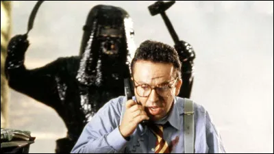 Quel long-métrage met en scène un projectionniste aux tendances meurtrières pendant le Festival de Cannes ?