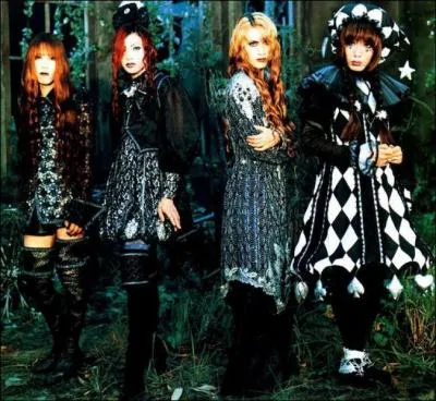 Lequel de ces groupes a interprt le titre 'Je t'aime' ?