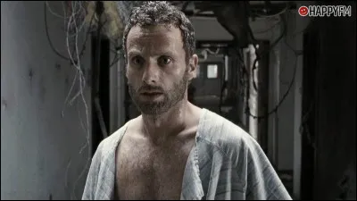 Quelle terrifiante découverte fait-il dans l'hôpital où il se trouve ?