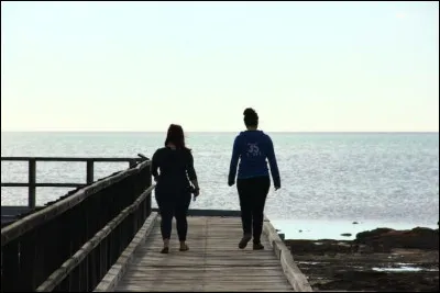 Sous quoi remarche-t-il avec toi ?