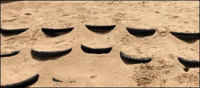 Comment trouves-tu ces sièges sur la plage ?