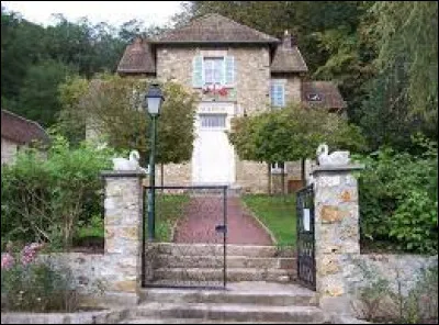 Village francilien, dans l'arrondissement de Rambouillet, Saint-Forget se situe dans le département ...