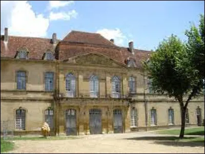 Village occitan, dans l'aire d'attraction Tarbaise, Saint-Sever-de-Rustan se situe dans le département ...