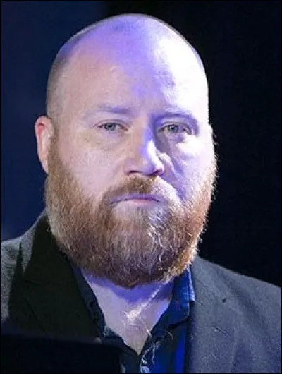 Comment s'appelle cet artiste ?