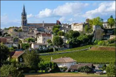Je vous emmène dans le pays du Libournais, à Saint-Émilion. Commune viticole néo-aquitaine, elle se situe dans le département ...
