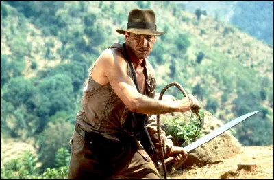 Dans quelle série de films voit-on un archéologue aventurier braver mille dangers ?