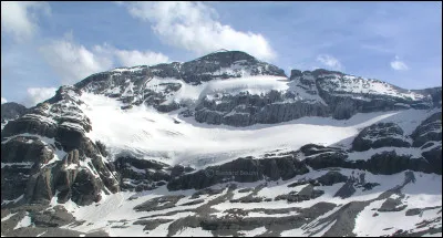 Où se situe le glacier du Mont-Perdu ?