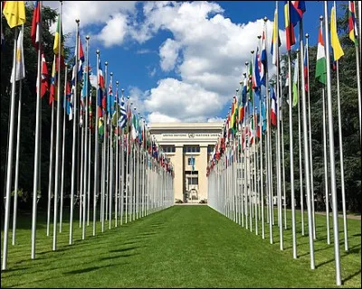 Dans quelle ville se situait le siège, avant dêtre à New York ?