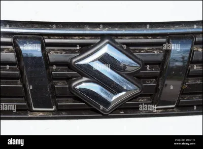 Quelle est cette marque de voiture ?