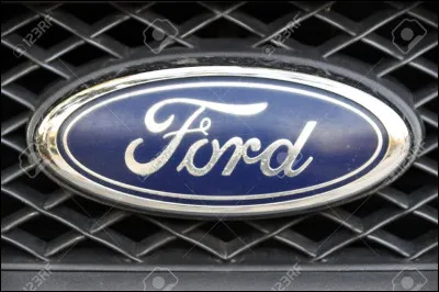 Quelle est cette marque de voiture ?