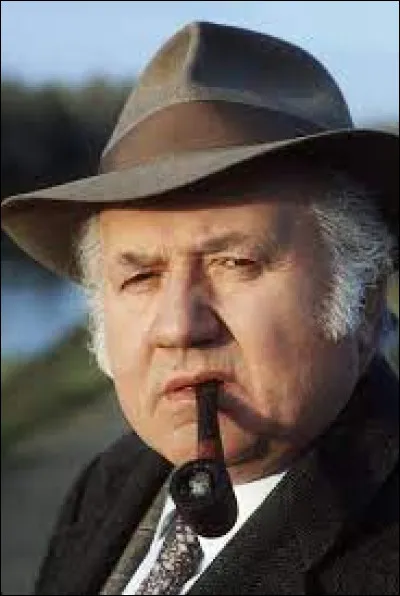 Cet acteur a incarné le commissaire Maigret à la télévision pendant plus de vingt ans, à partir d'octobre 1967 : c'est ...