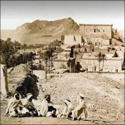 Quel est le statut de la population algérienne en 1865 ?